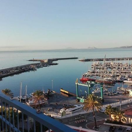 דירות אסטפונה Vista Al Faro מראה חיצוני תמונה